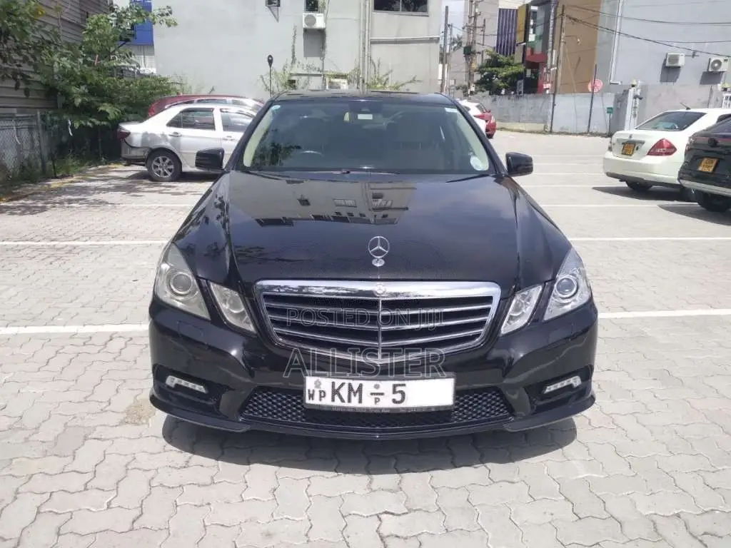 Mercedes-Benz E200 2010 Car (Used)