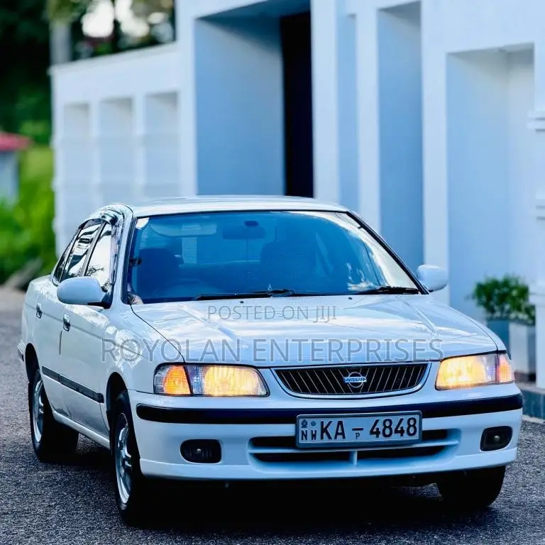 Nissan Sunny 2001 Car (Used)