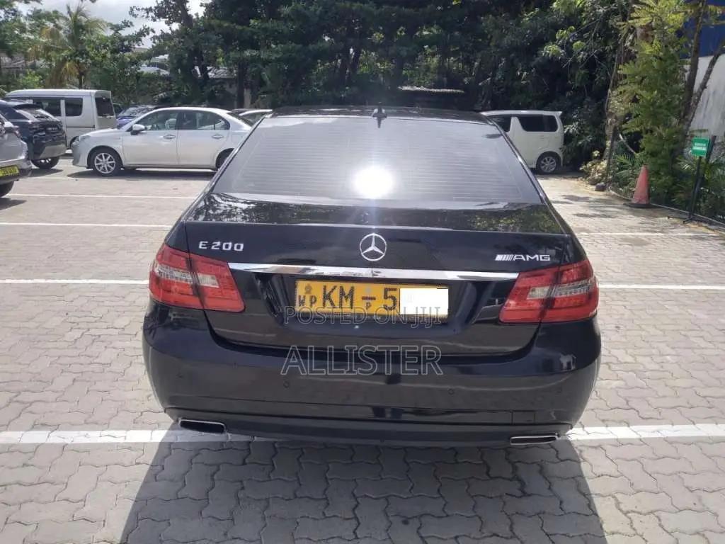 Mercedes-Benz E200 2010 Car (Used)