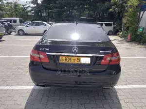 Mercedes-Benz E200 2010 Car (Used)