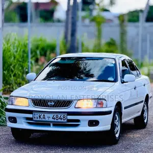 Nissan Sunny 2001 Car (Used)