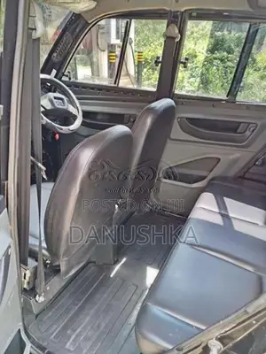 Bajaj Qute 2019 Car (Used)