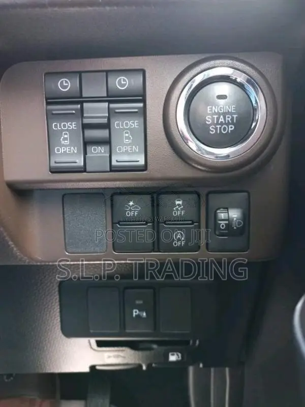 Toyota Roomy 2023 Car Unregistered (Recondition)
