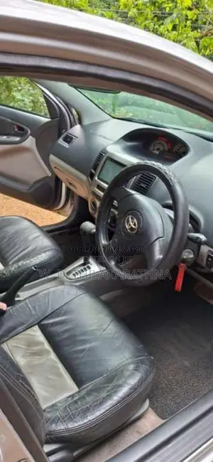 Toyota Vios 2004 Car (Used)