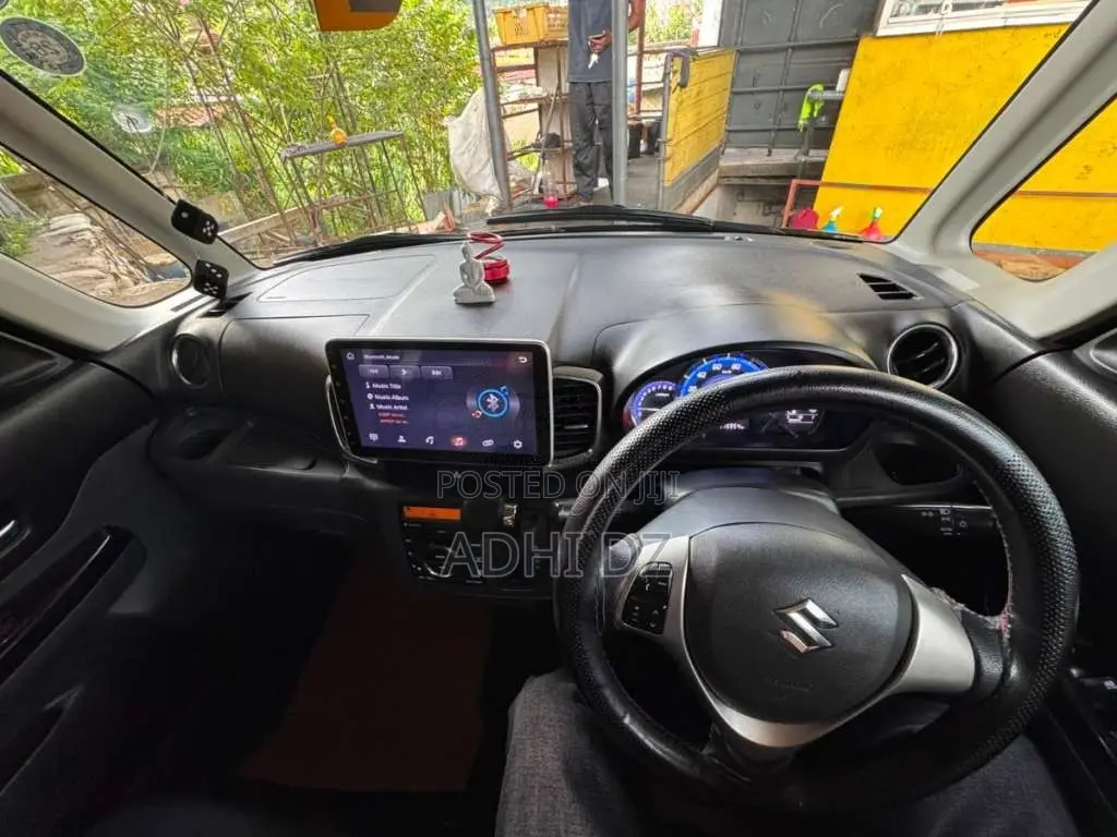 Suzuki Spacia Custom Z 2015 Car (Used)
