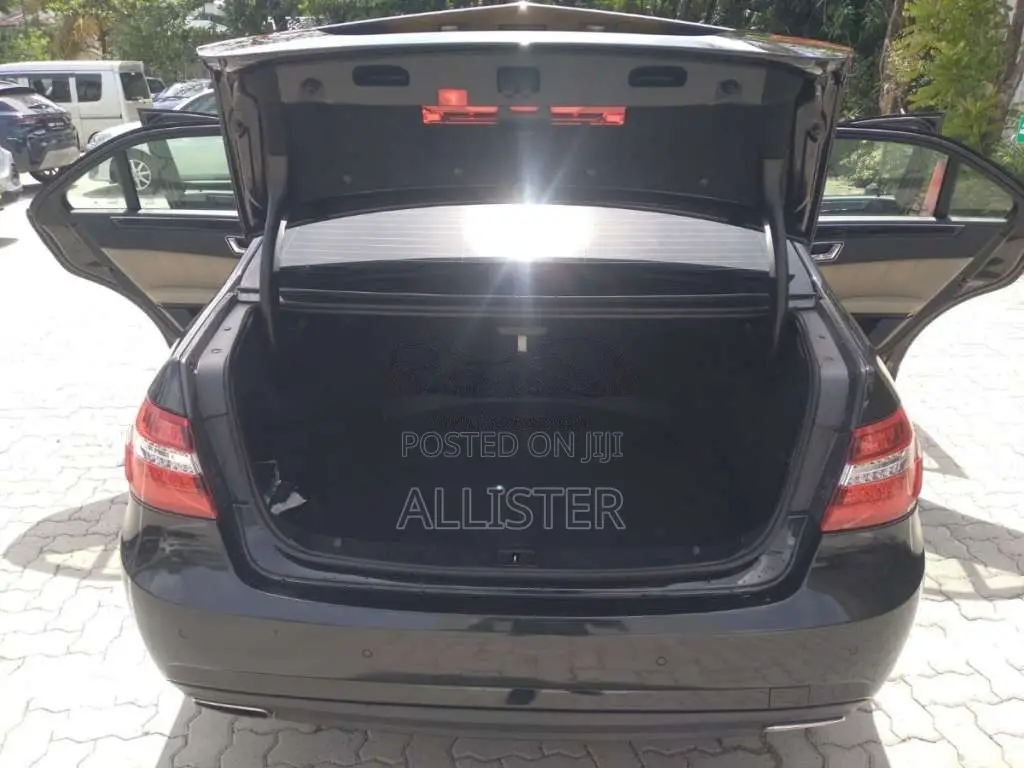Mercedes-Benz E200 2010 Car (Used)