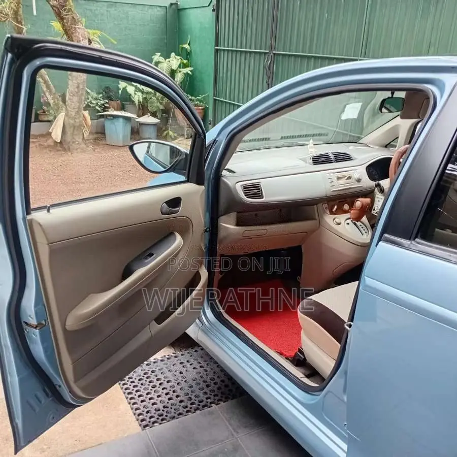 Subaru R2 2004 Car (Used)