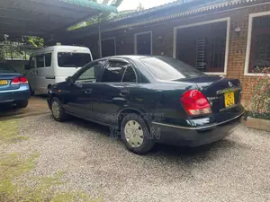 Nissan N17 2003 Car (Used)