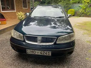 Nissan N17 2003 Car (Used)