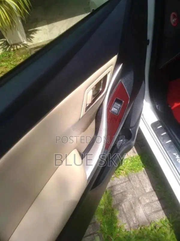 Toyota Premio 2016 Car (Used)
