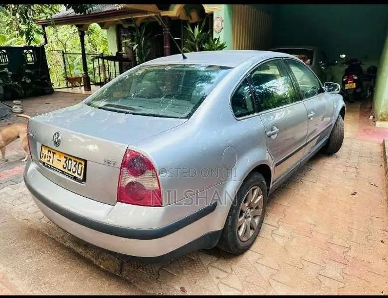 Volkswagen VolksWagon 2002 Car (Used)
