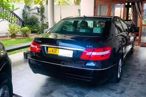 Mercedes-Benz E200 W212 2010 Car (Used)