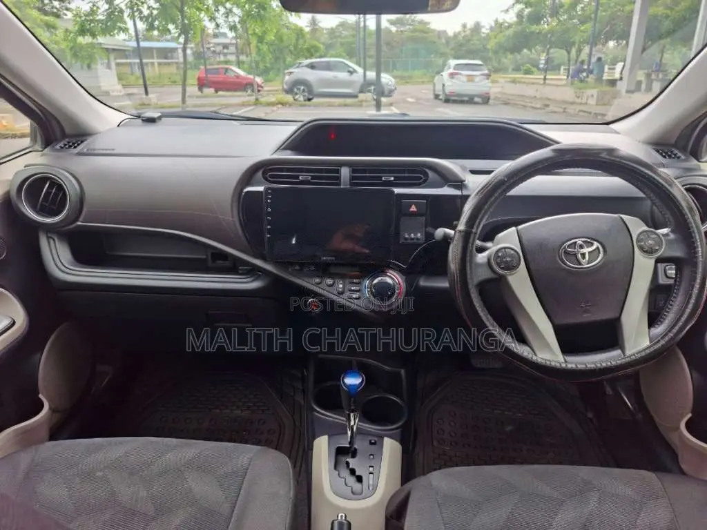Toyota Aqua 2012 Car (Used)
