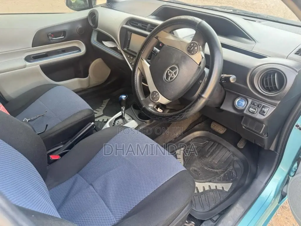 Toyota Aqua 2014 Car (Used)