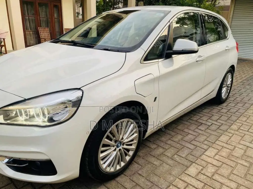 BMW 225xe 2017 Car (Used)