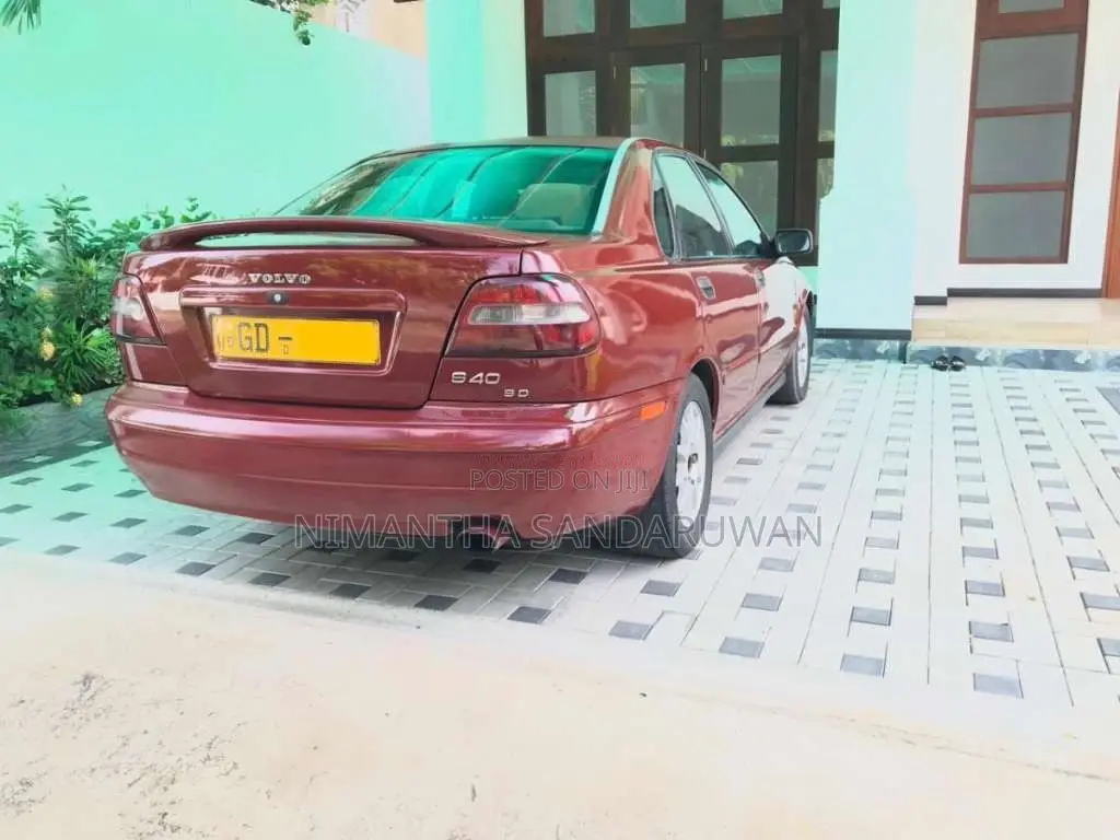 Volvo S40 2000 Car (Used)