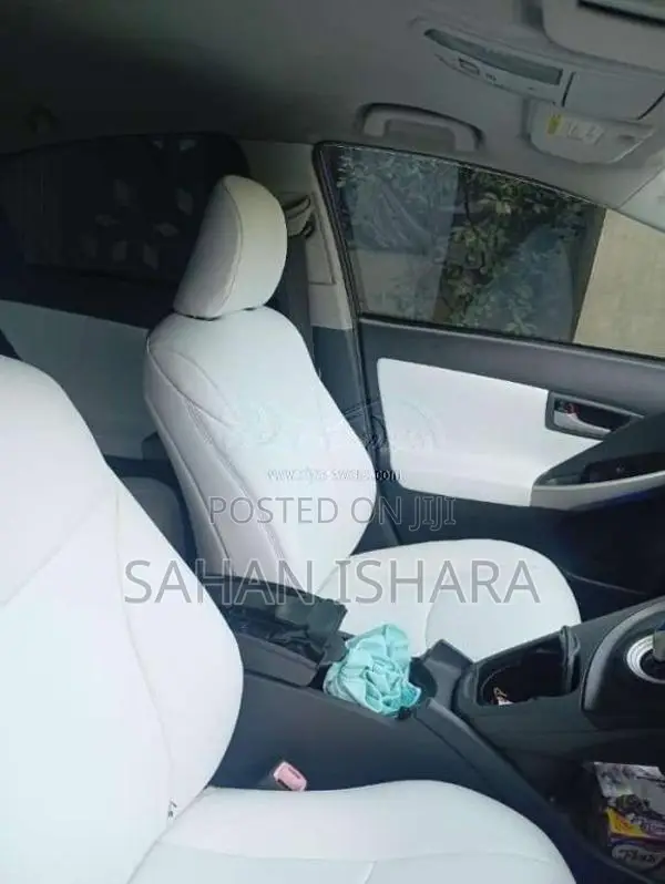 Toyota PRIUS S TOURING 2011 Car (Used)