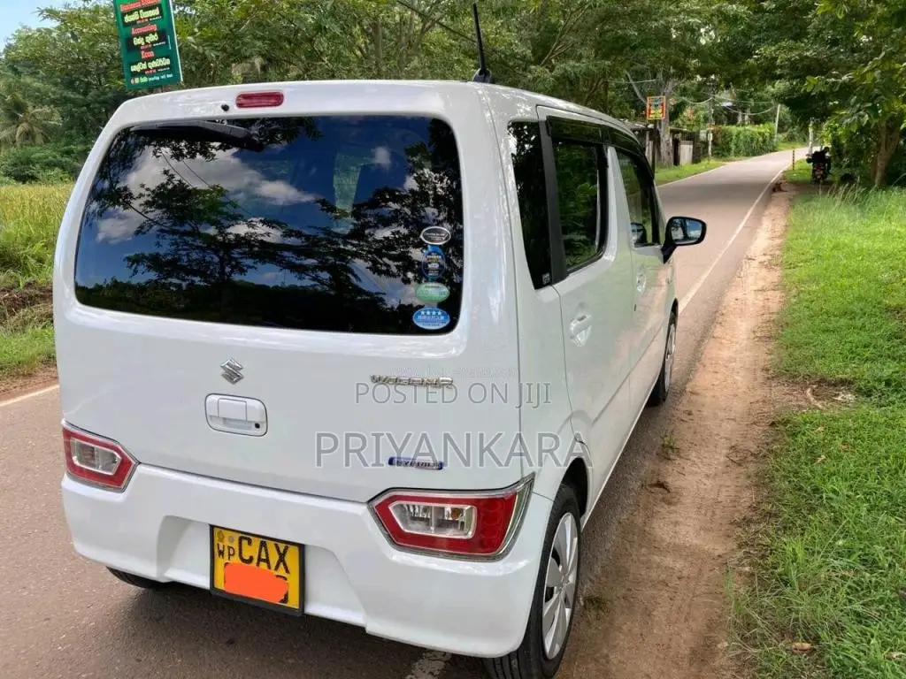 Suzuki Wagon R FX 2017 Car (Used)