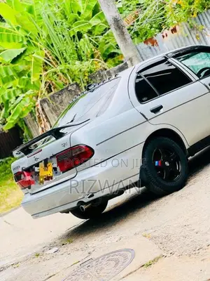 Nissan Nissan 1997 Car (Used)
