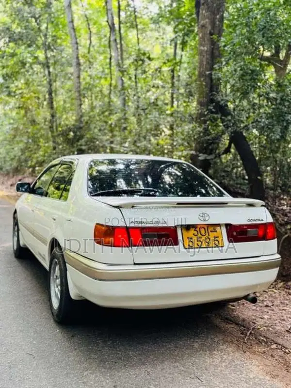 Toyota Corona 1996 Car (Used)