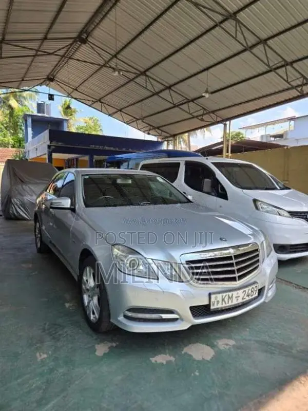 Mercedes-Benz E200 2011 Car (Used)