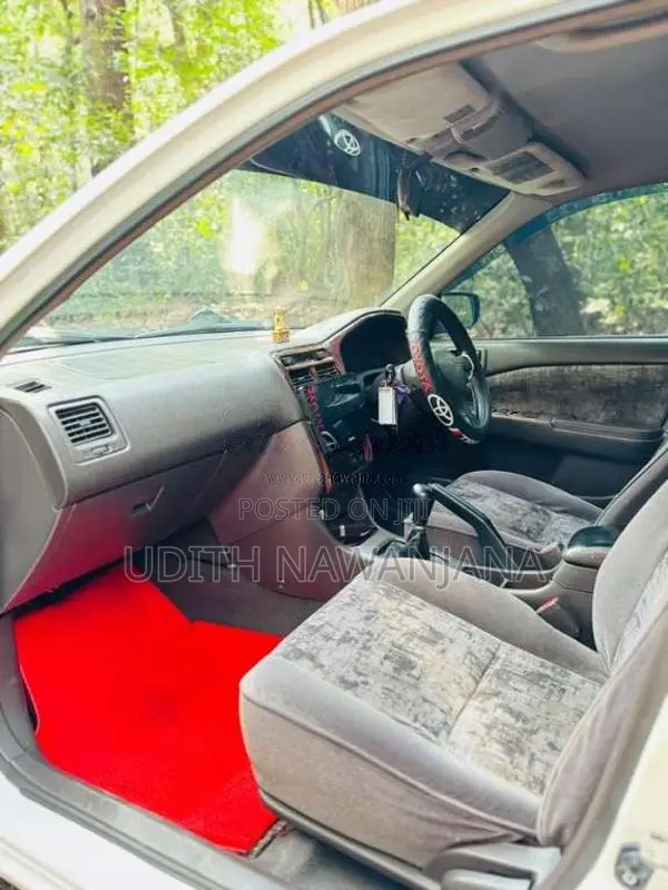 Toyota Corona 1996 Car (Used)