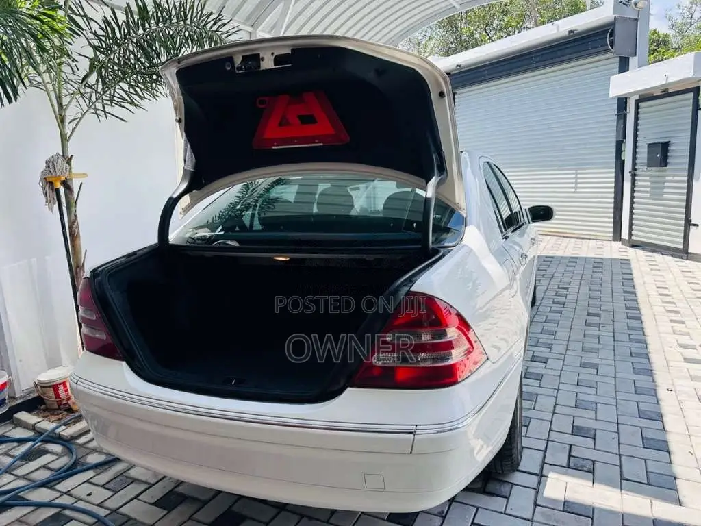 Mercedes-Benz W203 C180 Komprossor 2003 Car (Used)