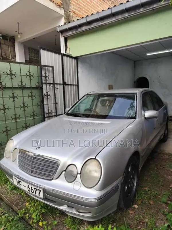 Mercedes-Benz E240 2000 Car (Used)