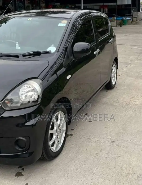 Toyota Pixis 2016 Car (Used)