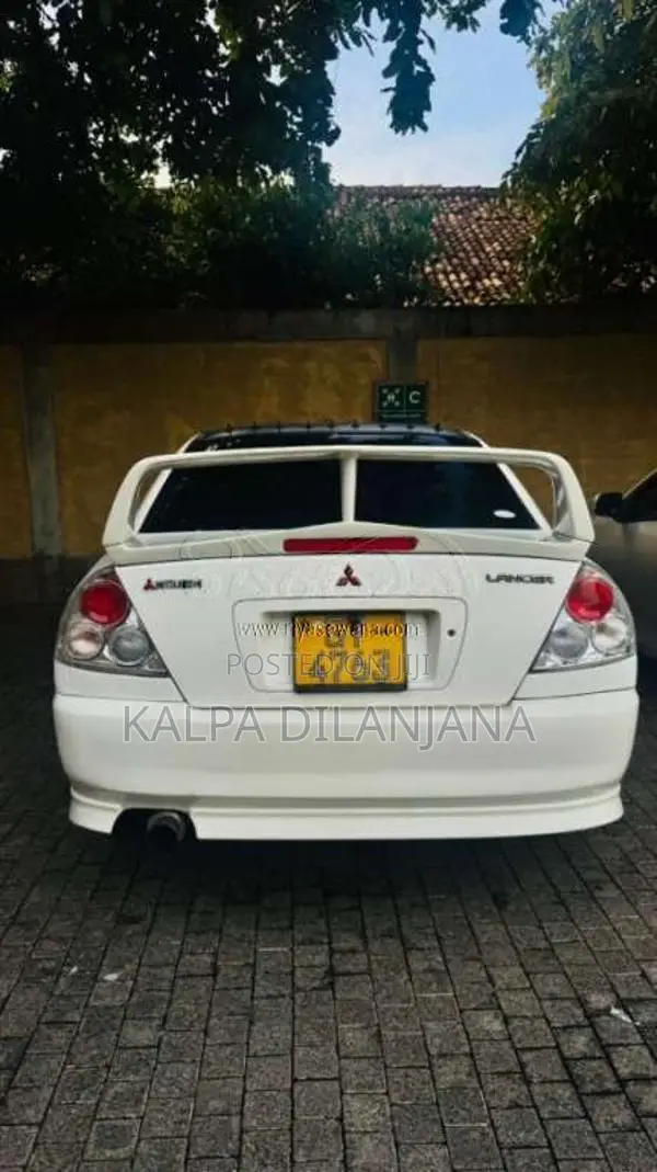 Mitsubishi Lancer 1999 Car (Used)