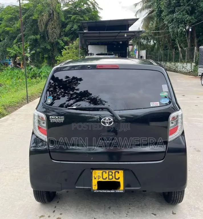 Toyota Pixis 2016 Car (Used)