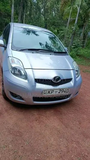 Toyota Vitz 2007 Car (Used)