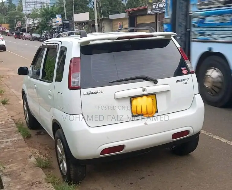 Suzuki Swift 2005 Car (Used)