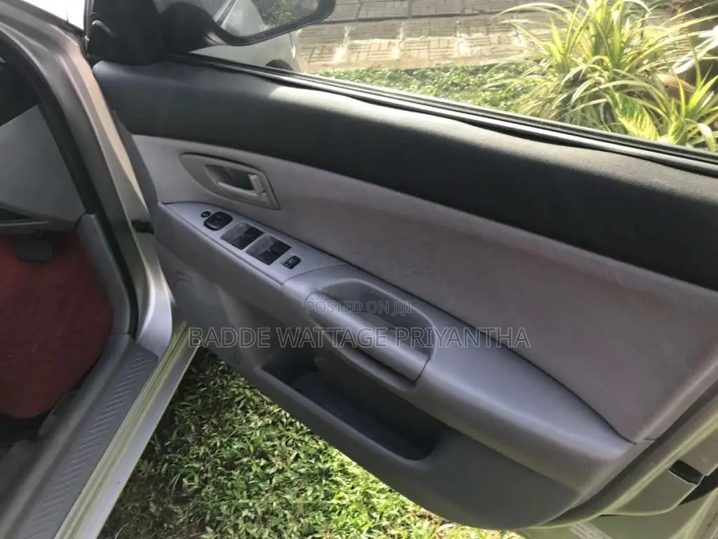 Mazda Axela 2004 Car (Used)