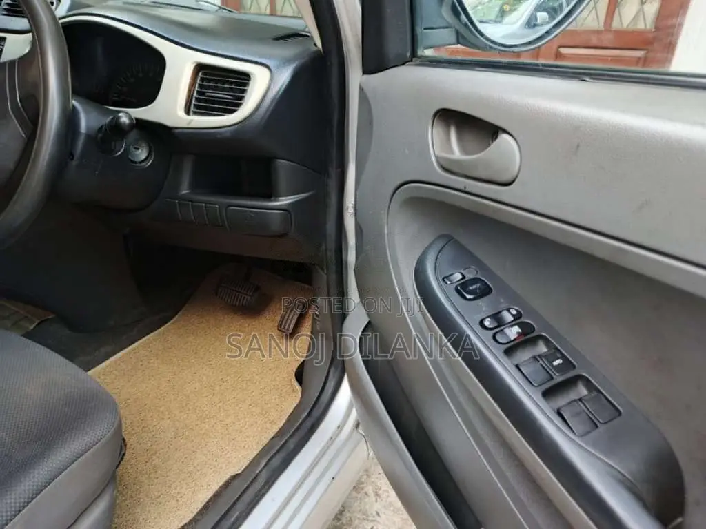 Subaru R2 2004 Car (Used)