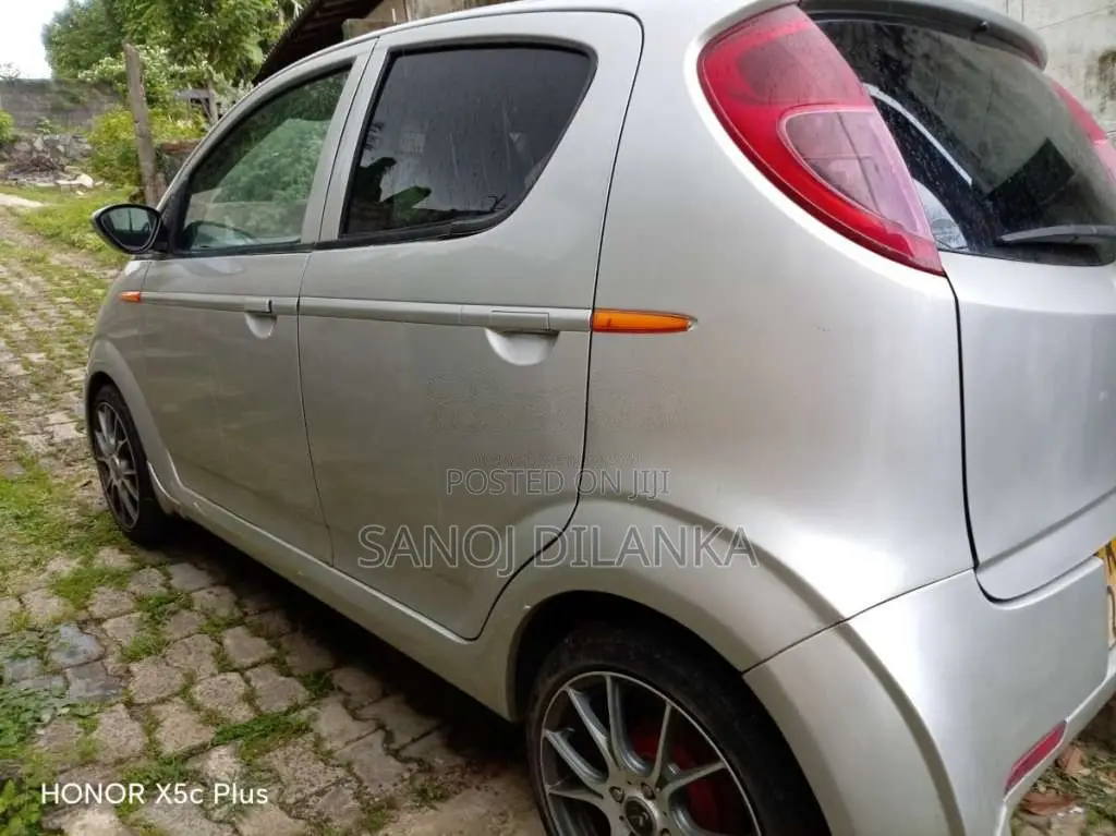 Subaru R2 2004 Car (Used)