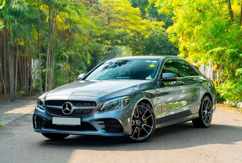 Mercedes-Benz C200 2019 Car (Used)