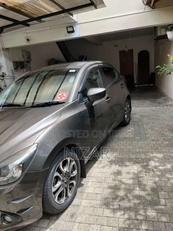 Mazda Mazda2SkyActive 2016 Car (Used)