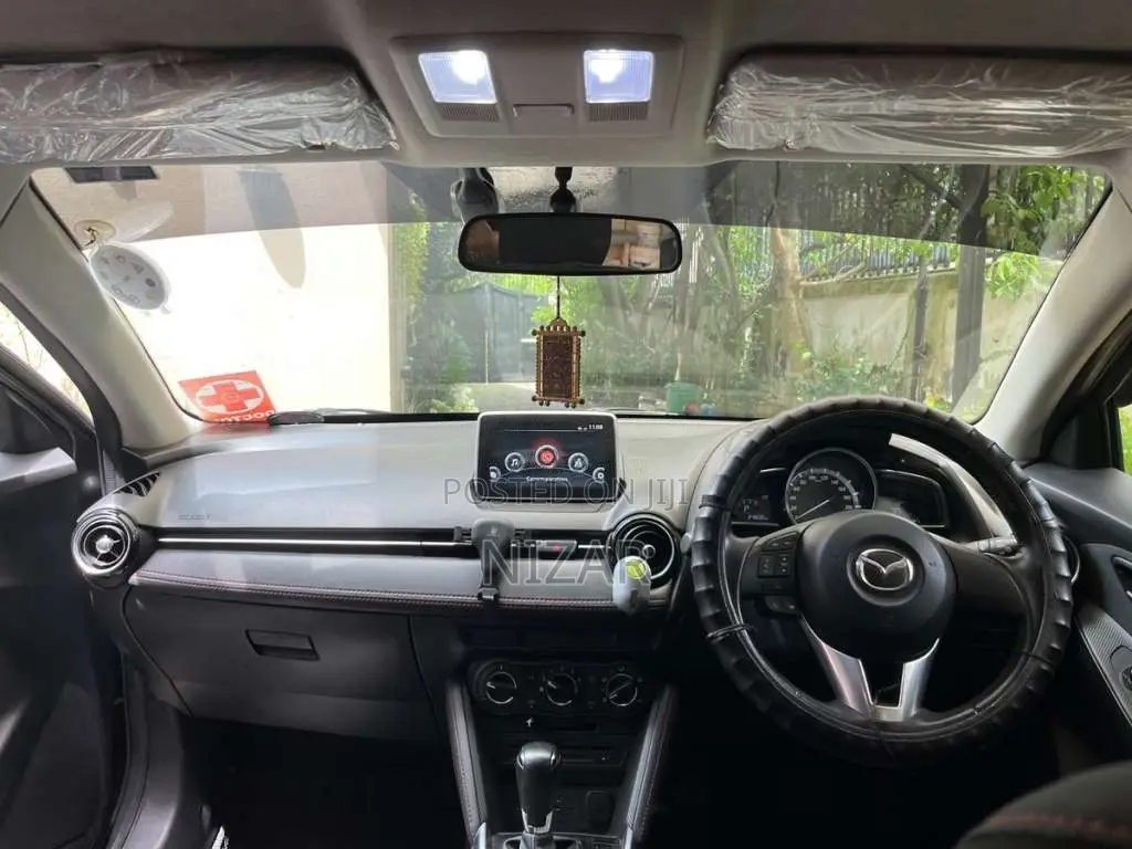 Mazda Mazda2SkyActive 2016 Car (Used)