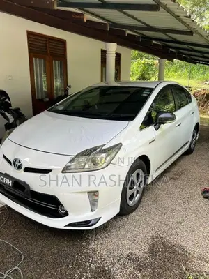 Toyota Prius 2018 Car (Used)