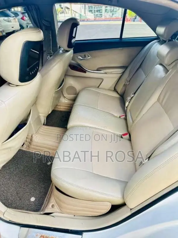 Toyota Premio 2013 Car (Used)