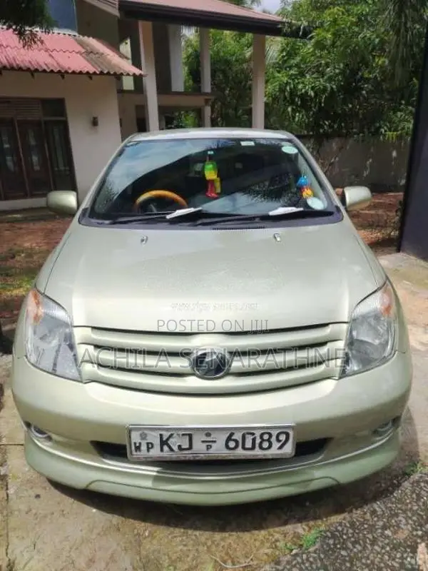 Toyota IST 2007 Car (Used)