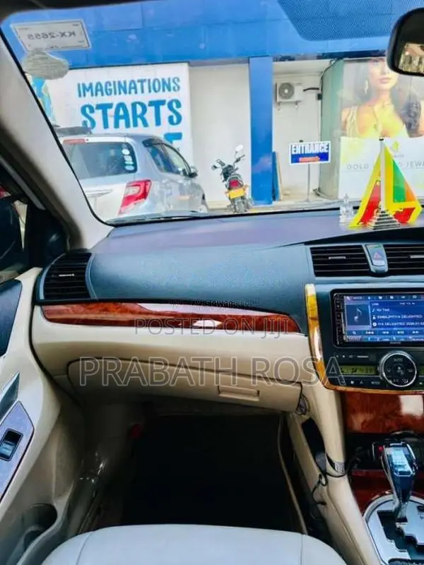 Toyota Premio 2013 Car (Used)