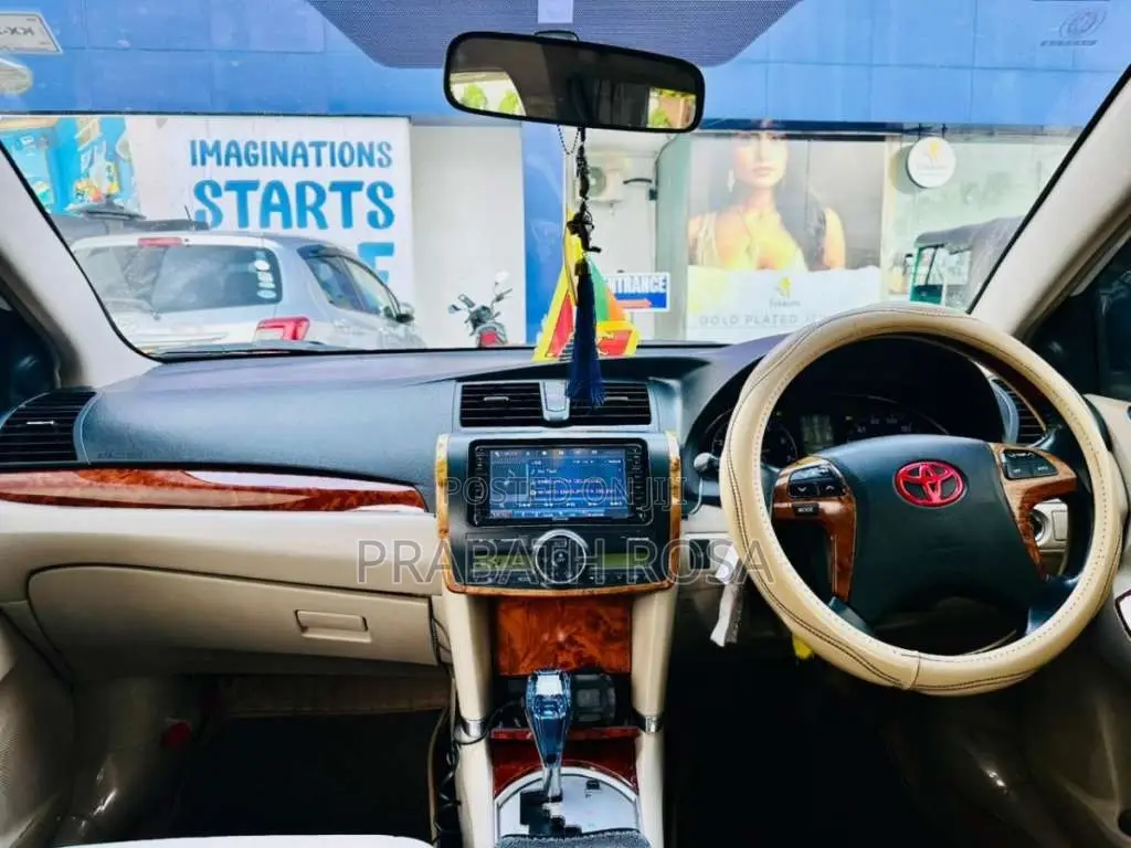 Toyota Premio 2013 Car (Used)