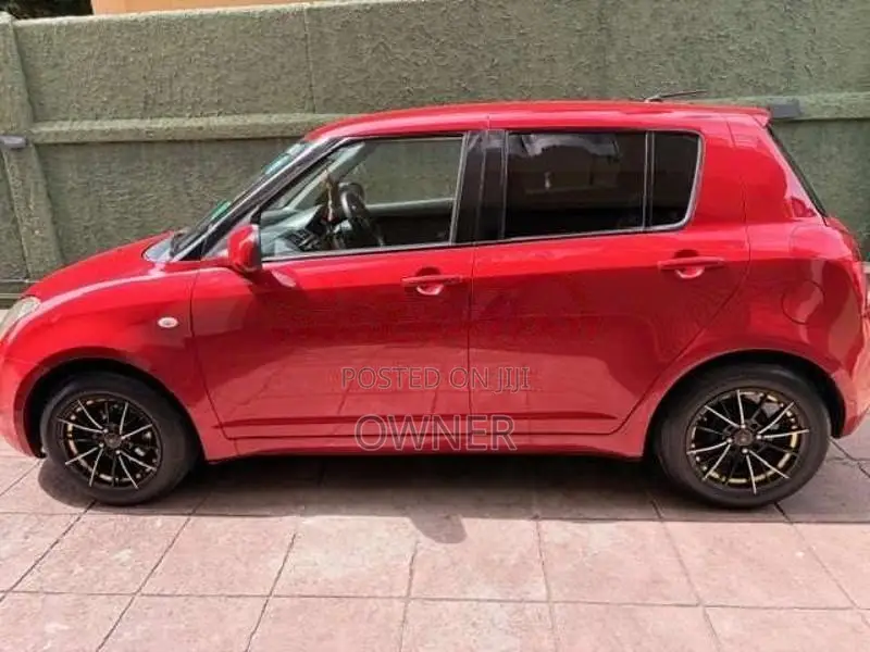 Suzuki Swift 2010 Car (Used)