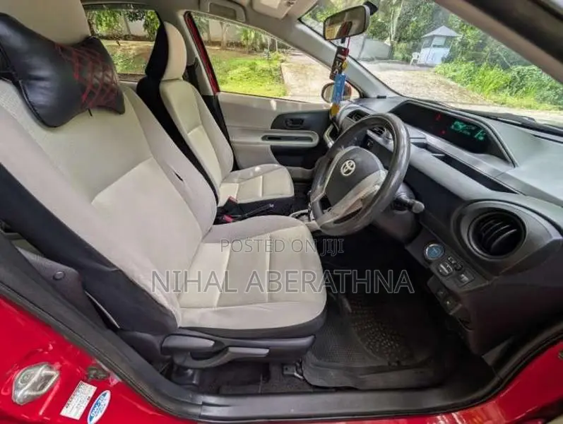 Toyota Aqua 2013 Car (Used)