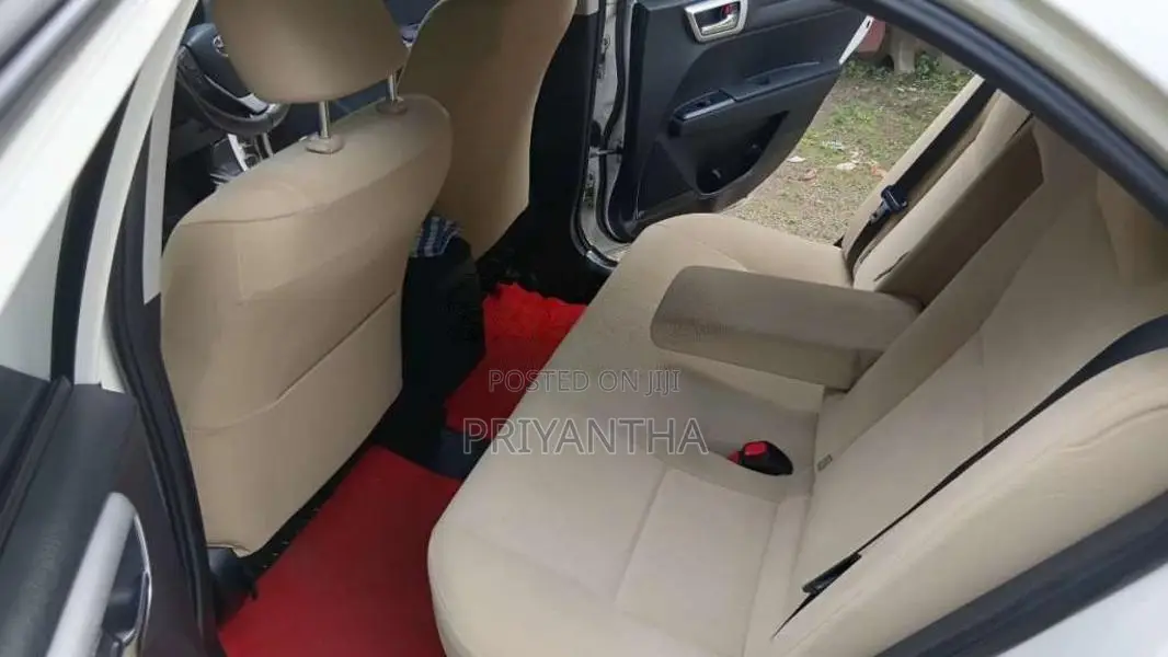Toyota Axio G Grade 2015 Car (Used)