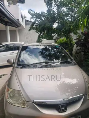 Honda Fit 2003 Car (Used)