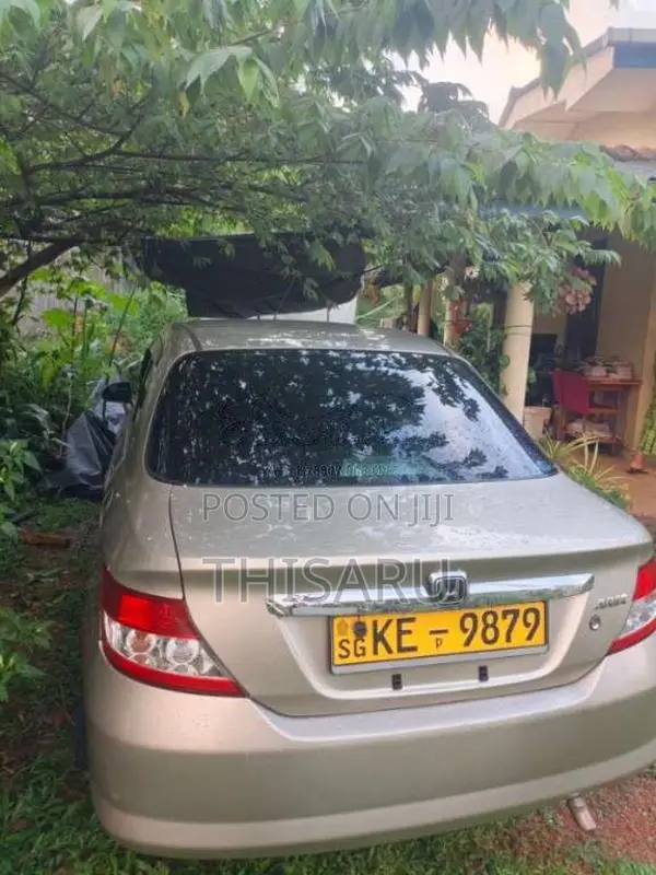 Honda Fit 2003 Car (Used)