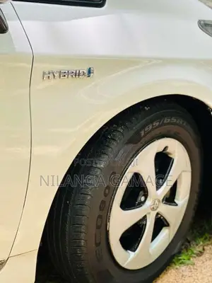 Toyota Prius 2013 Car (Used)